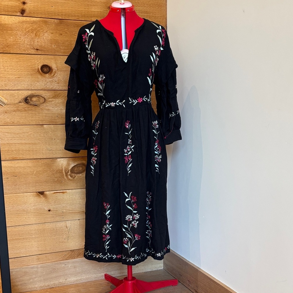 Black Embroidered Midi Dress with Floral Detail